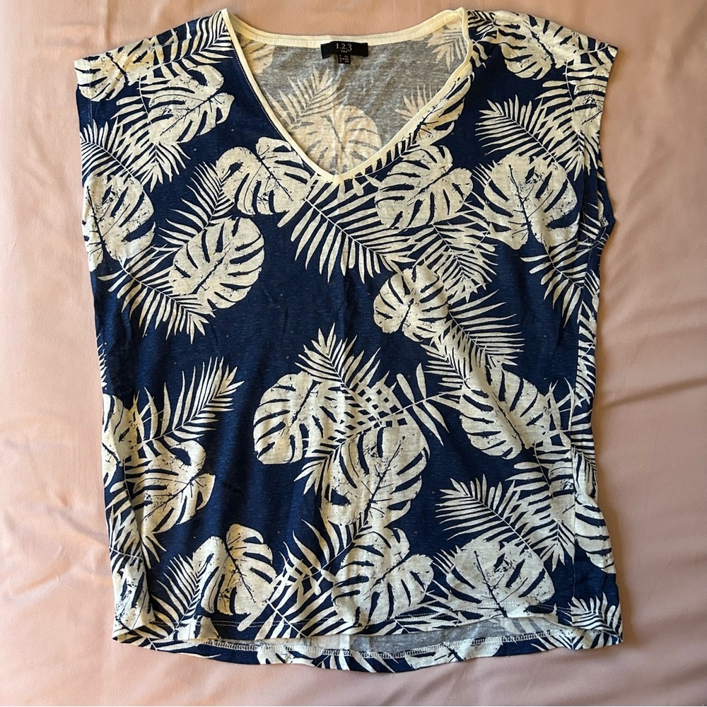 123 paris navy and white sparkly leaf print top